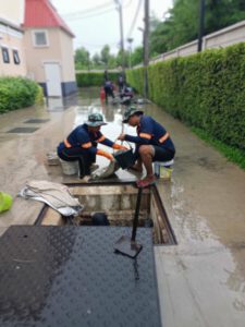 บริการลอกท่อ 24