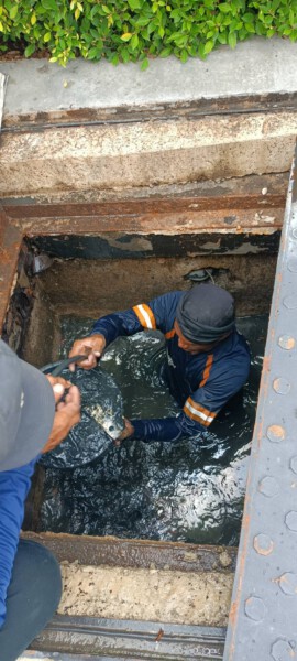 รับจ้างลอกท่อนิคมแพรกษา