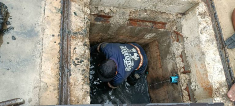 รับจ้างลอกท่อนิคมบางพลี